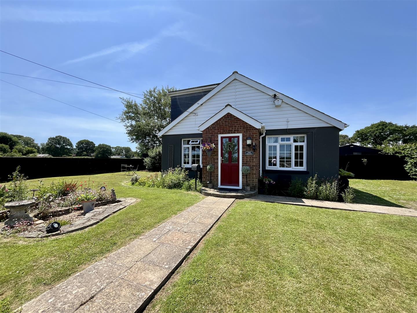 Fourteen Acre Lane, Three Oaks